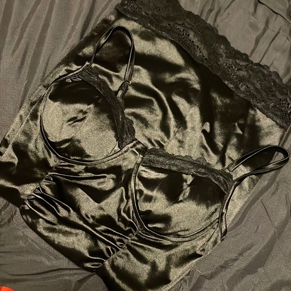 NWT Windsor bodycon dress - Picture 2 of 4